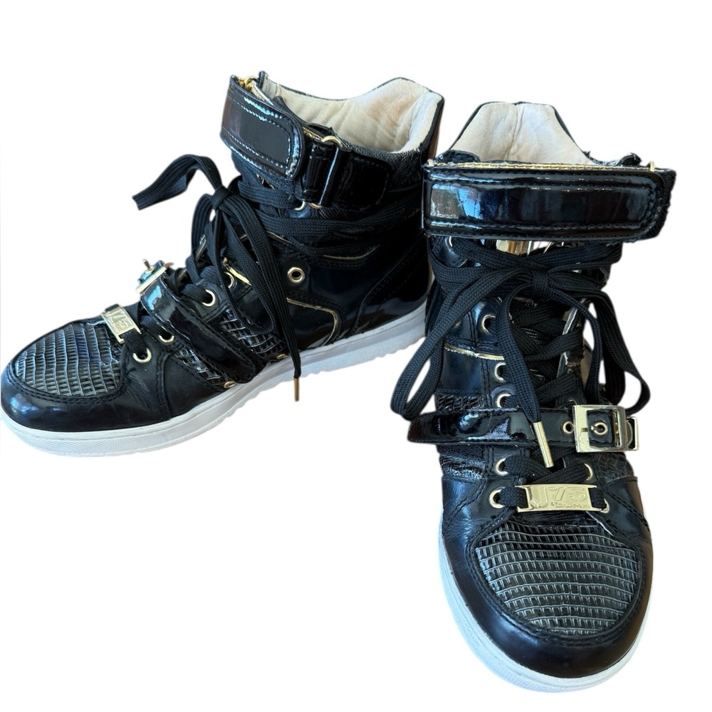 J75 By Jump Fender High Top Womens shoes in Black